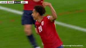 WATCH : Antonio Nusa fait preuve d'une grande forme en